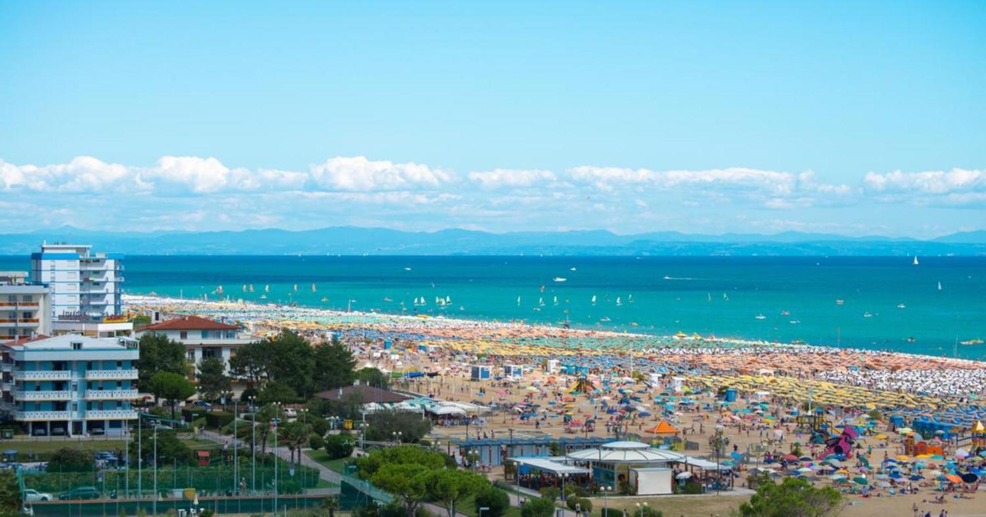 Welcoming Seaside Flat Ideal For 6 Guests Appartamento