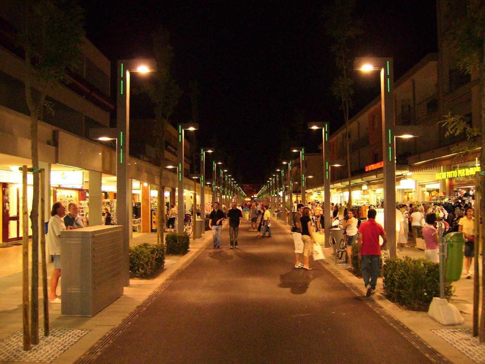 Welcoming Seaside Flat Ideal For 6 Guests Bibione